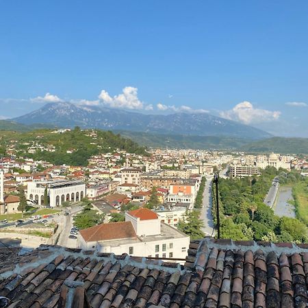 Aria Baci Guest House Berat Exterior foto