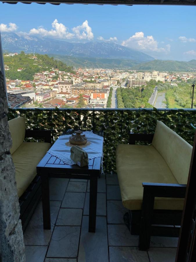 Aria Baci Guest House Berat Exterior foto