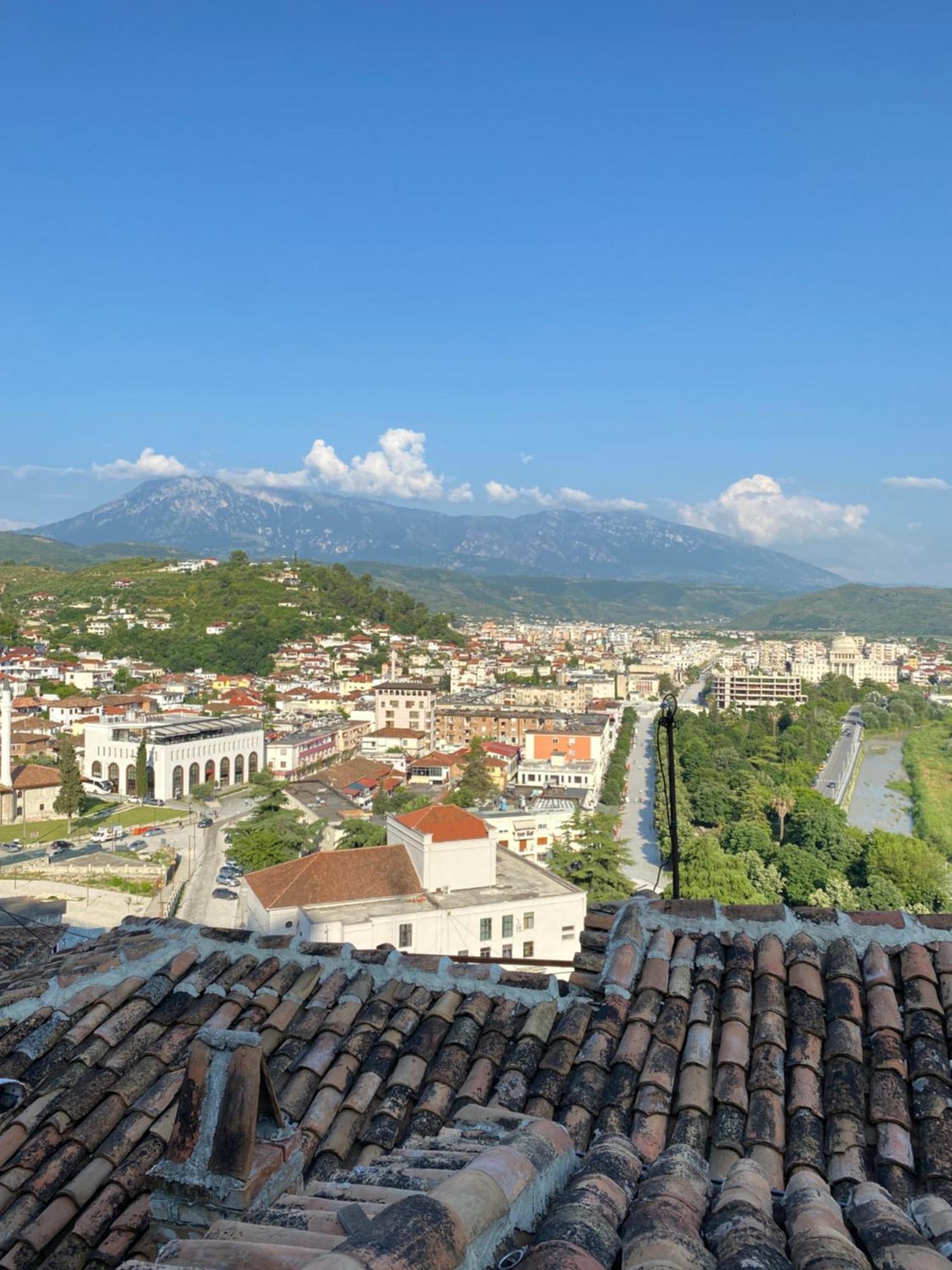 Aria Baci Guest House Berat Exterior foto